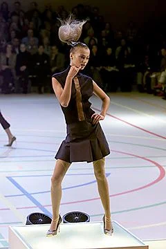 Look 19